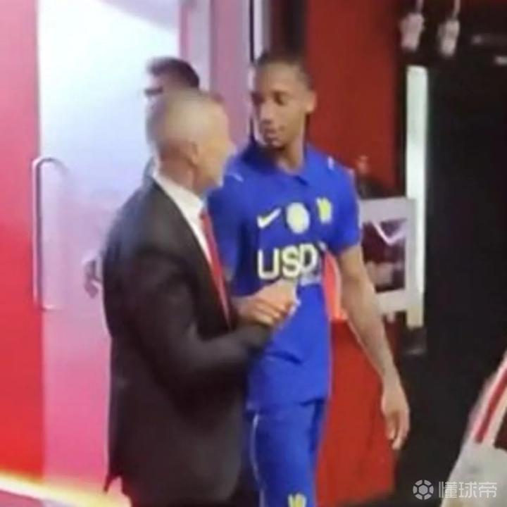 贝尔塔赛后与若昂-佩德罗交谈引发热议
