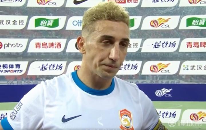 戴维森：少打一人能扳平很骄傲；休赛期回来后争取好结果